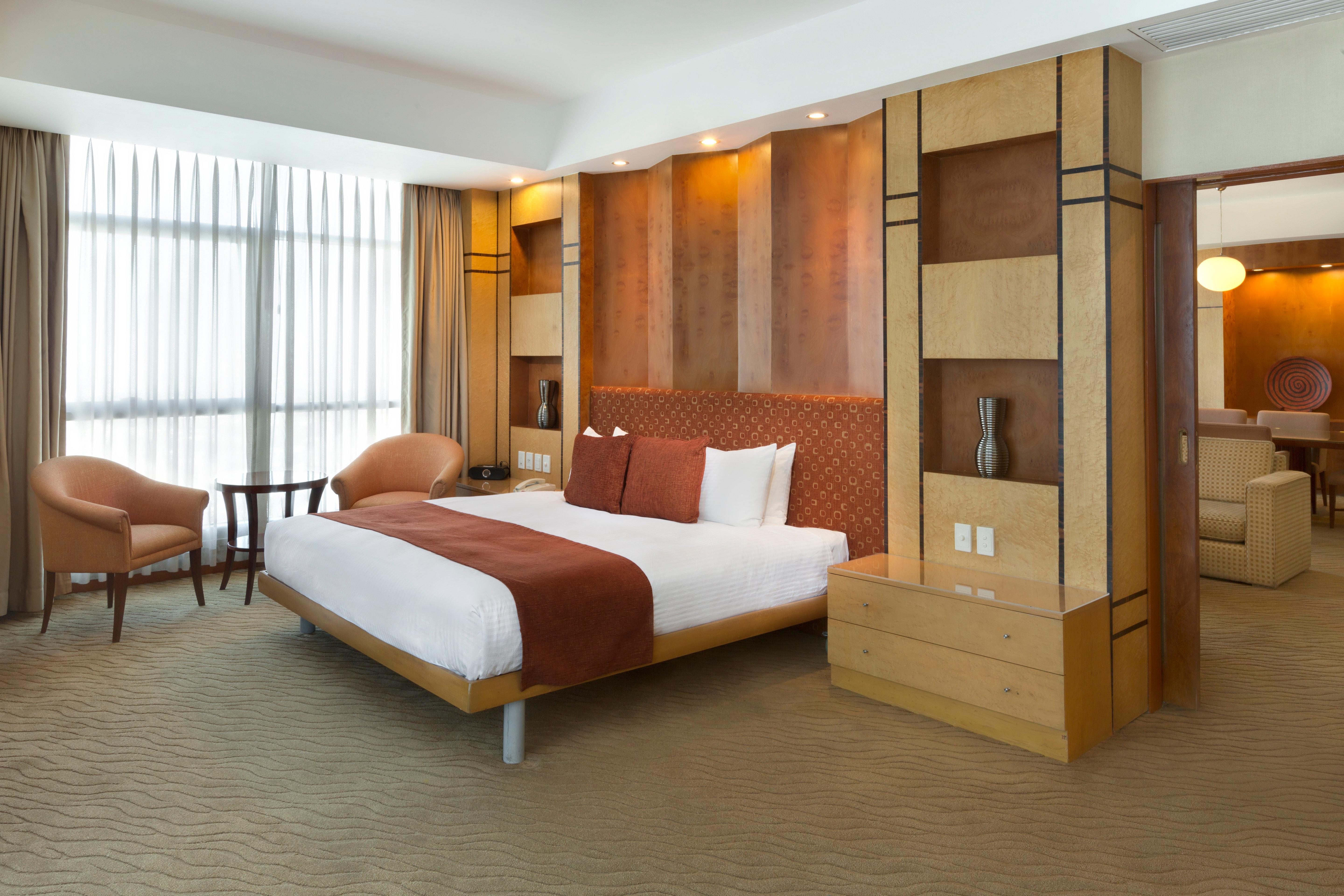Pasig City Crowne Plaza Manila Galleria By Ihg מראה חיצוני תמונה