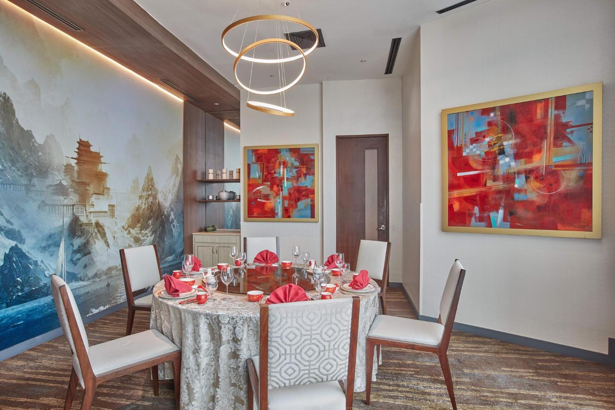 Pasig City Crowne Plaza Manila Galleria By Ihg מראה חיצוני תמונה