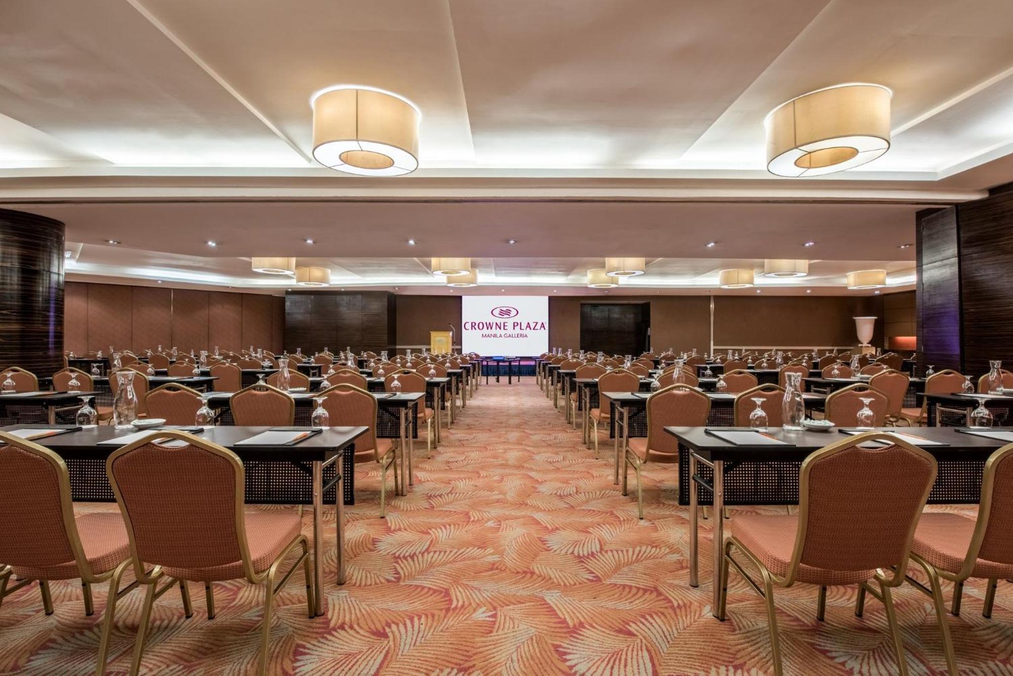 Pasig City Crowne Plaza Manila Galleria By Ihg מראה חיצוני תמונה